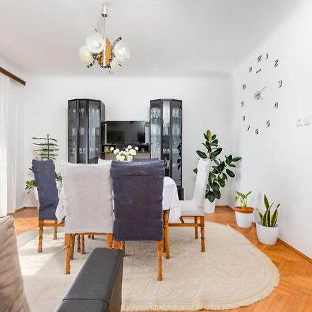 Apartman Tena Пунат Екстериор снимка