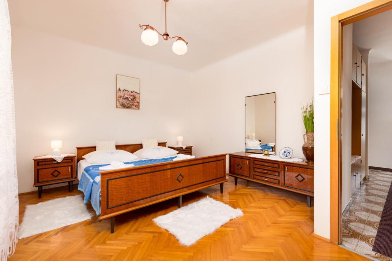 Apartman Tena Пунат Екстериор снимка